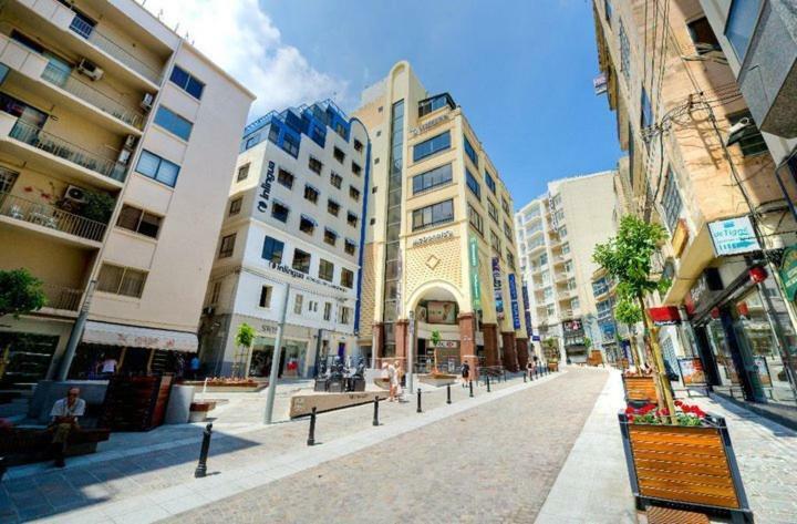 Spacious, Location Sliema