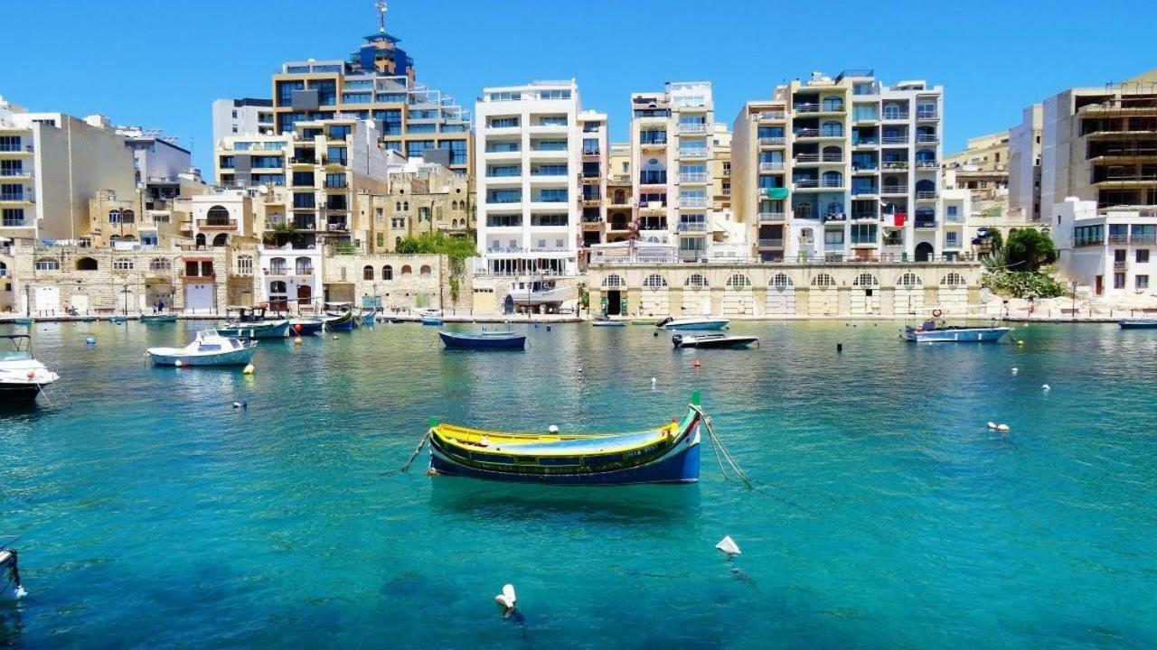 Spacious, Location Sliema